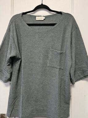 Ninexis Textured Washed Sage Green Knit Top L